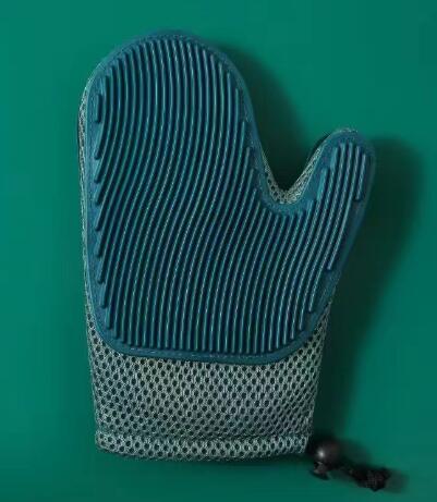 Deshedding Grooming Glove for Dogs & Cats — product view 3